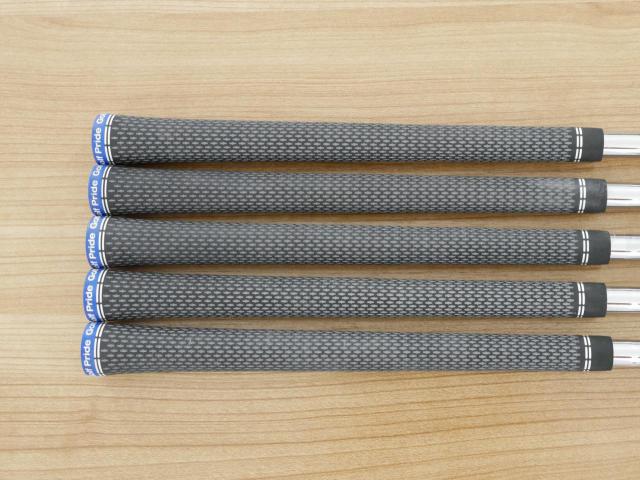 Iron set : Taylormade : ชุดเหล็ก Taylormade Qi (รุ่นล่าสุด ออกปี 2024 Japan Spec.) มีเหล็ก 6-Pw (5 ชิ้น) ก้านเหล็ก NS Pro 820GH Flex R