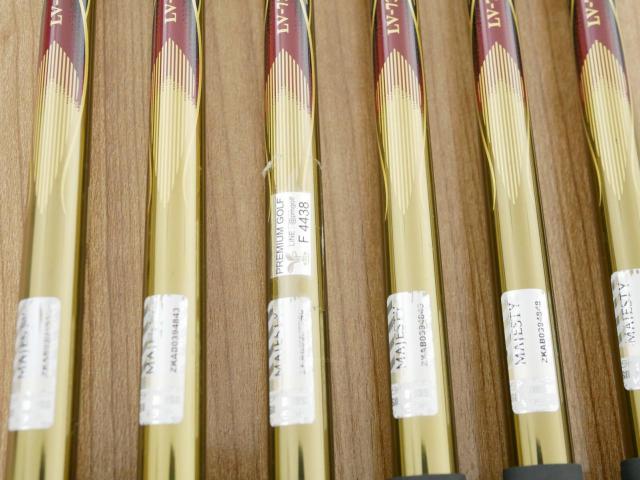 Iron set : Maruman : ชุดเหล็ก Maruman Majesty Prestigio X (รุ่นท๊อปสุด ปี 2020 หน้าเด้ง ตีไกลมาก ของใหม่ 1.2 แสนบาท) มีเหล็ก 6-10,Pw (6 ชิ้น เทียบเท่า 5-Pw) ก้านกราไฟต์ Flex R2