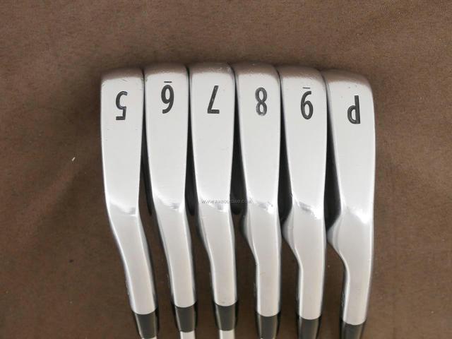 Iron set : Titleist : ชุดเหล็ก Titleist 712 CB Forged มีเหล็ก 5-Pw (6 ชิ้น) ก้านเหล็ก Dynamic Gold S200