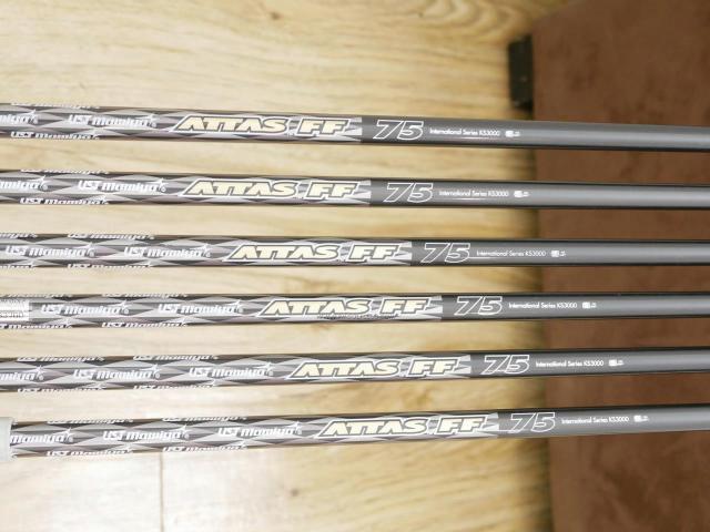 Iron set : Taylormade : ชุดเหล็ก Taylormade PSI มีเหล็ก 5-Pw (6 ชิ้น) ก้านกราไฟต์ UST Mamiya ATTAS FF 75 Flex SR