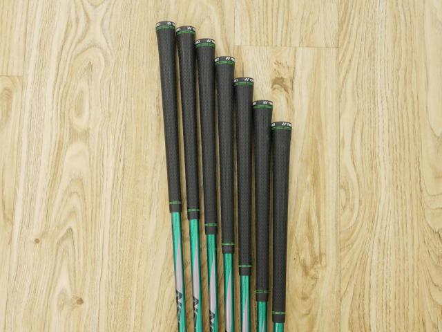 Iron set : Yonex : ชุดเหล็ก Yonex E-Zone Tri-G (รุ่นปี 2017 หน้าเด้ง ตีไกลมากๆ) มีเหล็ก 5-Pw,Sw (7 ชิ้น) ก้านกราไฟต์ Flex R