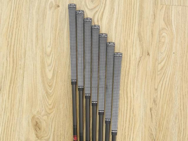 Iron set : Titleist : ชุดเหล็ก Titleist AP1 718 (ออกปี 2018) มีเหล็ก 5-Pw,48 (7 ชิ้น) ก้านกราไฟต์ Mitsubishi TENSEI CK Flex R