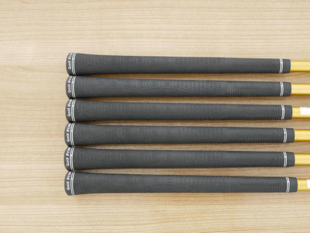 Iron set : Callaway : ชุดเหล็ก Callaway Rogue ST Max Fast (ออกปี 2022 ตีง่ายที่สุด ไกลสุดของ Callaway) มีเหล็ก 6-Pw,Aw (6 ชิ้น) ก้านกราไฟต์ Fujikura Speeder NX 40 Flex R