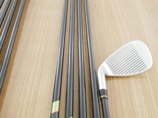 Iron set : Honma : **มีตำหนิ ก้าน 3 ดาว** ชุดเหล็ก Honma TwinMarks MG818 (รุ่นหายากก) มีเหล็ก 3-10,Sw (9 ชิ้น) ก้านกราไฟต์ ARMRQ 851 Flex R (3 ดาว)