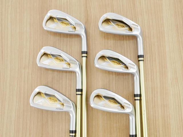 Iron set : Honma : ชุดเหล็ก Honma Beres IS-03 (ปี 2015 หน้าเด้ง Forged) มีเหล็ก 6-11 (6 ชิ้น เทียบเท่า 5-Pw) ก้าน ARMRQ 8 (49) Flex R (2 ดาว)