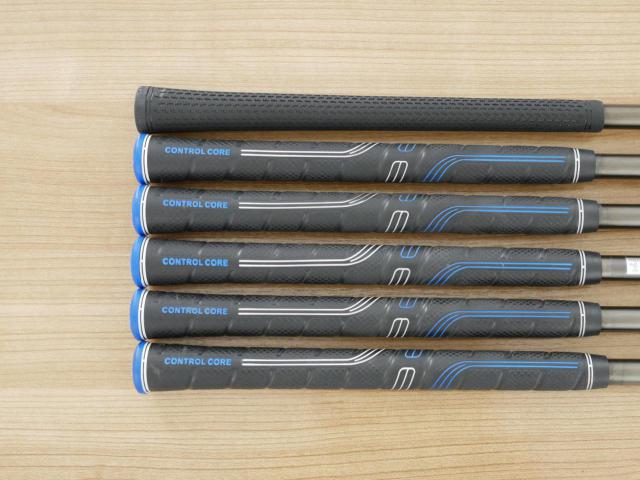 Iron set : Taylormade : ชุดเหล็ก Taylormade Stealth Black (หายากมากๆ ออกปี 2022 Japan Spec.) มีเหล็ก 5-Pw (6 ชิ้น) ก้านเหล็ก NS Pro 950 NEO Flex S