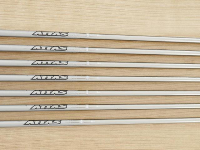 Iron set : PRGR : ชุดเหล็ก PRGR Red 505 (ใบใหญ่ หน้า Maraging ใส เด้ง) มีเหล็ก 5-Pw,Aw (7 ชิ้น) ก้านกราไฟต์ UST Mamiya ATTAS 60 Flex R