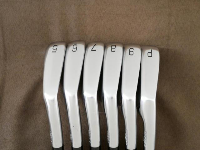 Iron set : Mizuno : ชุดเหล็ก Mizuno Pro 225 Forged (ปี 2023 นุ่ม แน่น ระยะดี) มีเหล็ก 5-Pw (6 ชิ้น) ก้านเหล็ก Dynamic Gold 95 S200