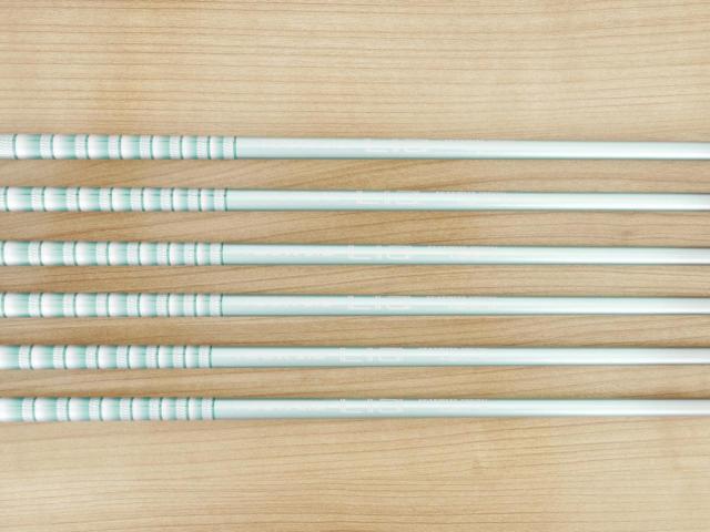 Iron set : Taylormade : ชุดเหล็ก Taylormade Qi MAX Lite (รุ่นล่าสุด ออกปี 2026 Japan Spec.) มีเหล็ก 6-Pw,Aw (6 ชิ้น) ก้านกราไฟต์ Graphite Design Tour AD LIA Light Flex R