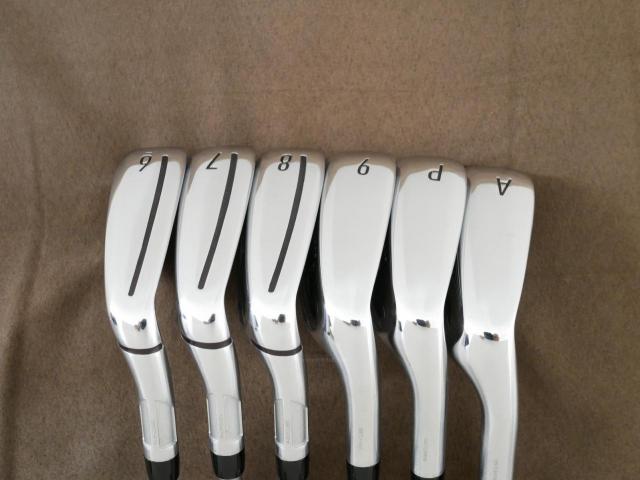 Iron set : Taylormade : ชุดเหล็ก Taylormade Qi MAX Lite (รุ่นล่าสุด ออกปี 2026 Japan Spec.) มีเหล็ก 6-Pw,Aw (6 ชิ้น) ก้านกราไฟต์ Graphite Design Tour AD LIA Light Flex R