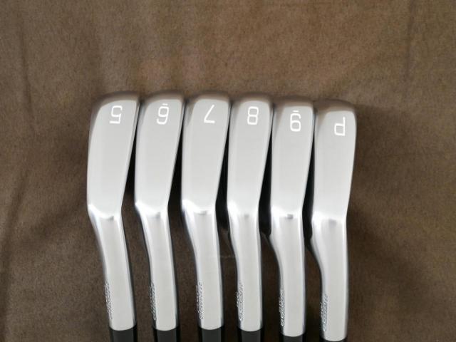Iron set : Mizuno : ชุดเหล็ก Mizuno Pro 243 Forged (ปี 2024 นุ่ม แน่น ระยะดี) มีเหล็ก 5-Pw (6 ชิ้น) ก้านเหล็ก Dynamic Gold 120 S200