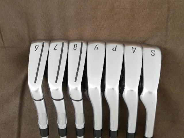 Lady club : All : ชุดเหล็ก Taylormade Qi (ออกปี 2024 Japan Spec.) มีเหล็ก 6-Pw,Aw,Sw (7 ชิ้น) ก้านกราไฟต์ Mitsubishi ELDIO TM40 Flex L