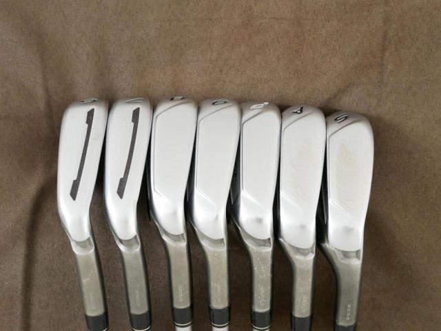Lady club : All : ชุดเหล็ก Taylormade SpeedBlade มีเหล็ก 6-Pw,Aw,Sw (7 ชิ้น) ก้านกราไฟต์ Flex L