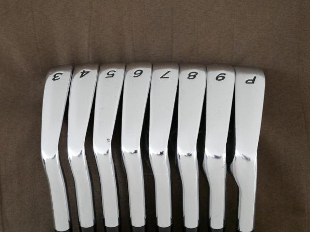 Iron set : Taylormade : ชุดเหล็ก Taylormade 300 Forged (นุ่มมากๆ) มีเหล็ก 3-Pw (8 ชิ้น) ก้านเหล็ก Flex S