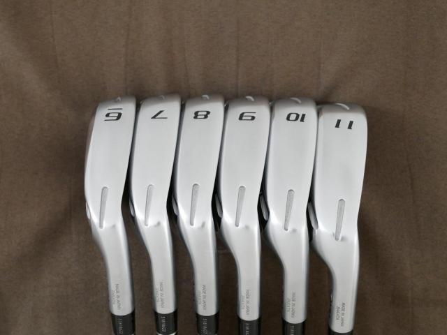 Iron set : Honma : ชุดเหล็ก Honma Bezeal 535 (ปี 2019 รุ่นนี้ใบใหญ่ที่สุดของ Honma) มีเหล็ก 6-11 (6 ชิ้น เทียบเท่า 5-Pw) ก้านกราไฟต์ Honma Vizard 48 Flex S
