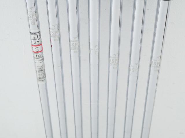 Iron set : Tourstage : ชุดเหล็ก Tourstage VIQ (Forged) มีเหล็ก 5-Pw,Aw (7 ชิ้น) ก้านเหล็ก NS Pro 950 Flex S