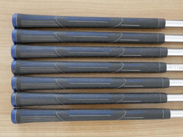 Iron set : Tourstage : ชุดเหล็ก Tourstage VIQ (Forged) มีเหล็ก 5-Pw,Aw (7 ชิ้น) ก้านเหล็ก NS Pro 950 Flex S