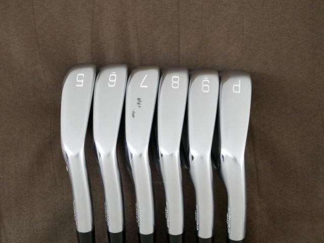 Iron set : Mizuno : ชุดเหล็ก Mizuno JPX 923 Forged (ออกปี 2023 ตัวท๊อป นุ่ม แน่น) มีเหล็ก 5-Pw (6 ชิ้น) ก้านกราไฟต์ Tour AD 75 Flex S