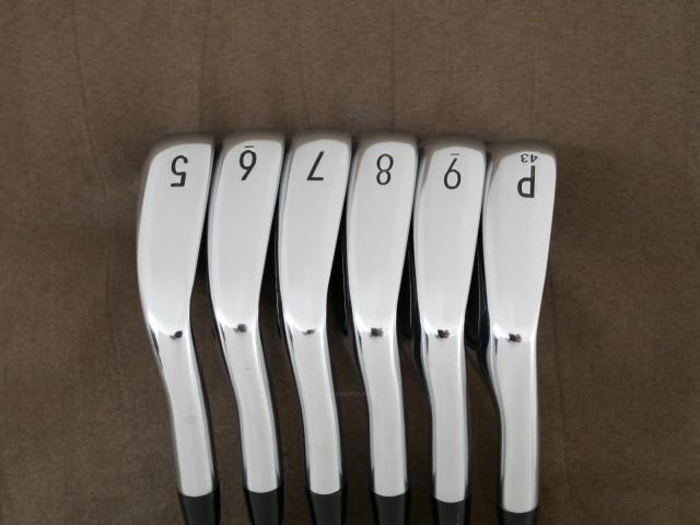 Iron set : Titleist : ชุดเหล็ก Titleist T200 (รุ่นปี 2020) มีเหล็ก 5-Pw (6 ชิ้น) ก้านกราไฟต์ Mitsubishi KUROKAGE 60i Flex R