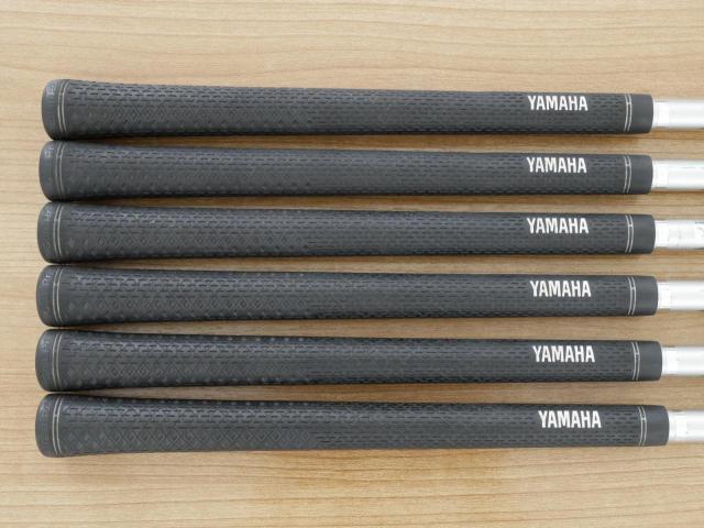 Iron set : Yamaha : ชุดเหล็ก Yamaha Inpres UD+2 (ออกปี 2019 ตีไกลที่สุด ไกลกว่าเหล็กทั่วไป 2 เบอร์ หน้าเด้ง COR 0.822) มีเหล็ก 6-Pw,Aw (6 ชิ้น) ก้านกราไฟต์ Fujikura MCI Flex R