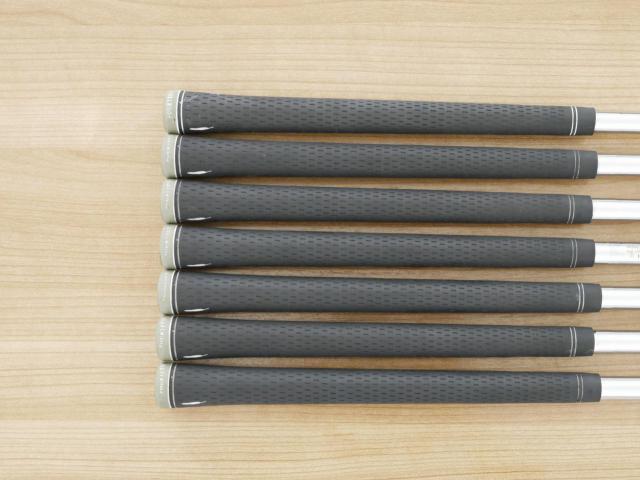 Iron set : Fourteen : ชุดเหล็ก Fourteen TC-550 Forged มีเหล็ก 5-Pw,Aw (7 ชิ้น) ก้านเหล็ก Ns Pro 950 Flex R