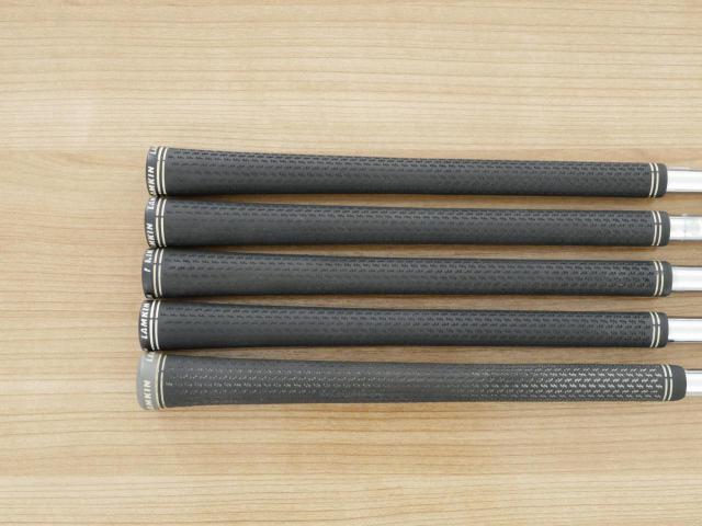 Iron set : Yamaha : ชุดเหล็ก Yamaha Inpres DriveStar (ออกปี 2023 ตีไกลที่สุด ไกลกว่าเหล็กทั่วไป 2 เบอร์ หน้าเด้งมากๆ) มีเหล็ก 7-Pw,Aw (5 ชิ้น) ก้านเหล็ก NS Pro 850 Neo Flex S