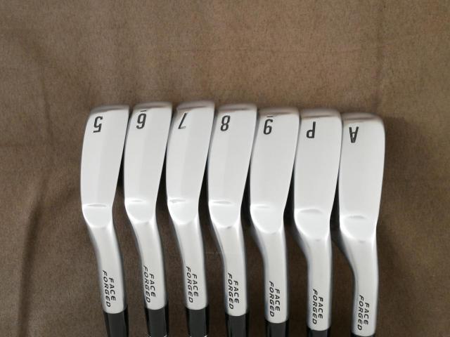 Iron set : Other Brand : ชุดเหล็ก Srixon ZX4 MK II (รุ่นปี 2023 ตีง่าย ไกล) มีเหล็ก 5-Pw,Aw (7 ชิ้น) ก้านเหล็ก KBS Tour Lite Flex S