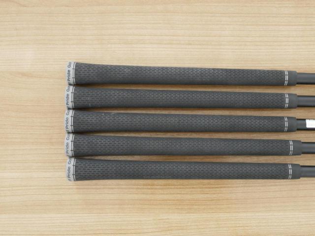 Iron set : Callaway : ชุดเหล็ก Callaway Rogue ST Max (ออกปี 2022 ตีง่าย ไกลมาก) มีเหล็ก 6-Pw (5 ชิ้น) ก้านกราไฟต์ Fujikura VENTUS 5 Flex R