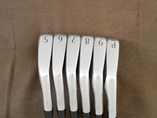Iron set : Titleist : ชุดเหล็ก Titleist T150 Forged (รุ่นล่าสุด ออกปี 2025 นุ่ม แน่น คม) มีเหล็ก 5-Pw (6 ชิ้น) ก้านเหล็ก NS Pro Modus 115 Flex S