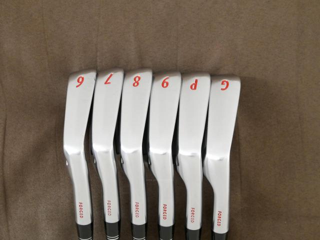 Iron set : Miura : ชุดเหล็ก Miura CB-302 Forged (ออกปี 2023 นุ่มมากๆๆ) มีเหล็ก 6-Pw,Aw (6 ชิ้น) ก้านเหล็ก AMT Tour White S200