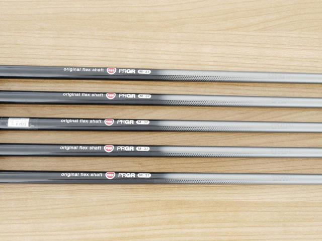 Iron set : PRGR : ชุดเหล็กกระเทย PRGR NEW Egg Forged (รุ่นปี 2020 ตีง่ายและไกลมากๆ เด้งสุดๆ COR 0.82) มีเหล็ก 6-Pw (5 ชิ้น) ก้านกราไฟต์ Flex R (M-37)