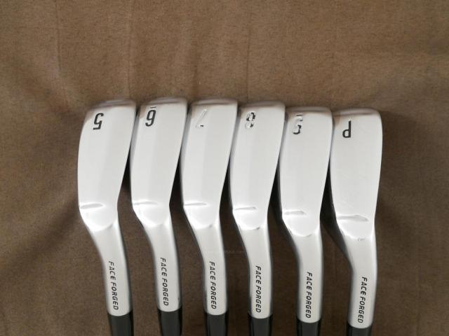 Iron set : Other Brand : ชุดเหล็ก Srixon ZX4 Face Forged (รุ่นปี 2021 ตีง่าย ไกล) มีเหล็ก 5-Pw (6 ชิ้น) ก้านเหล็ก NS Pro 950 NEO Flex S
