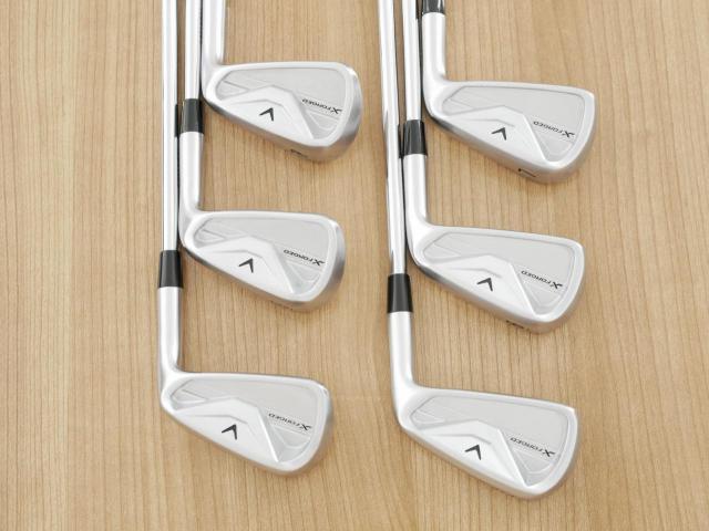 Iron set : Callaway :  ชุดเหล็ก Callaway X Forged (รุ่นล่าสุด ออกปี 2026 นุ่ม แน่น หล่อมาก) มีเหล็ก 5-Pw (6 ชิ้น) ก้านเหล็ก Dynamic Gold MID 115 R300