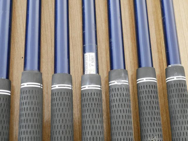 Iron set : Other Brand : ชุดเหล็ก Cobra FP (ใบใหญ่ ตีง่าย) มีเหล็ก 4-Pw,Gw (8 ชิ้น) ก้านกราไฟต์ Flex S