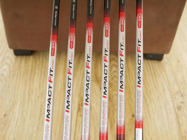 Iron set : Maruman : ชุดเหล็กกระเทย Maruman Shuttle i3000AR (ตีง่าย ไกลมาก) มีเหล็ก 7-10,Pw,Aw (6 ชิ้น) ก้านกราไฟต์ Flex SR