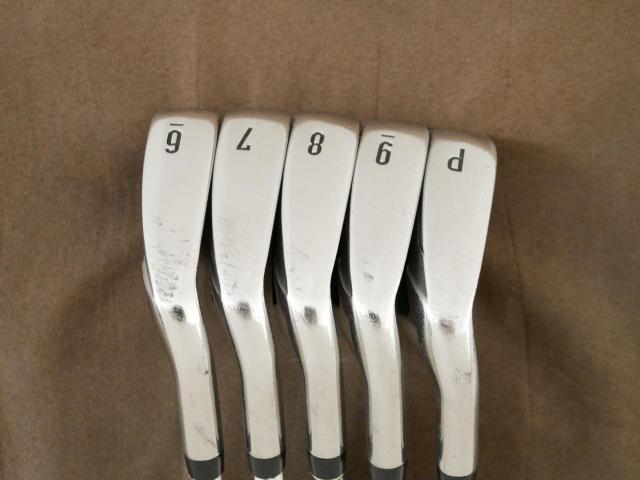 Iron set : Callaway : ชุดเหล็ก Callaway Big Bertha Beta (ใบใหญ่ ตีง่ายมาก) มีเหล็ก 6-Pw (5 ชิ้น) ก้านกราไฟต์ Fujikura Air Speeder Flex R2