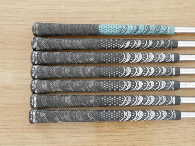 Iron set : Titleist : ชุดเหล็ก Titleist AP2 714 Forged มีเหล็ก 4-Pw (7 ชิ้น) ก้านเหล็ก Dynamic Gold Tour Issue