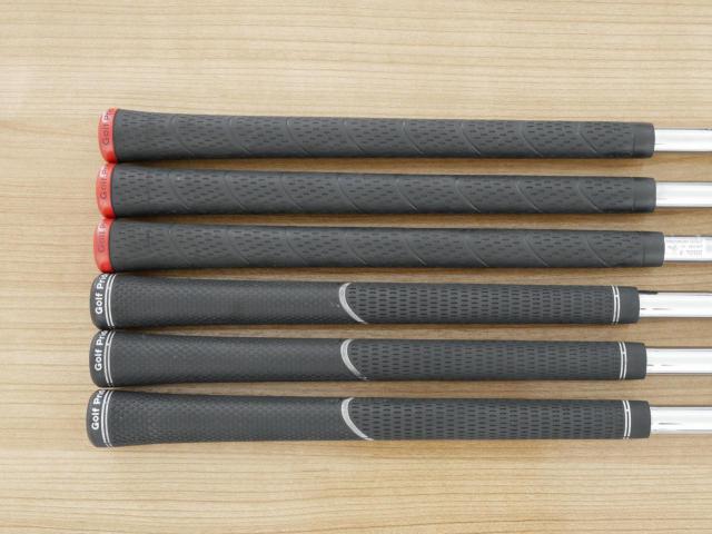 Iron set : Honma : ชุดเหล็ก Honma Tour World GS (ออกปี 2021 ใบใหญ่ ตีง่าย ไกล) มีเหล็ก 6-11 (6 ชิ้น) ก้านเหล็ก NS Pro 950 NEO Flex R