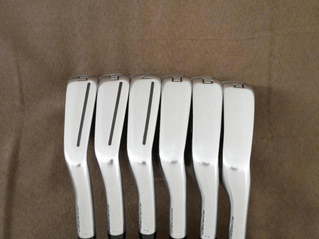Iron set : Taylormade : ชุดเหล็ก Taylormade P790 (ตัวท้อปสุด ออกปี 2019) มีเหล็ก 5-Pw (6 ชิ้น) ก้านเหล็ก NS Pro 950 NEO Flex S