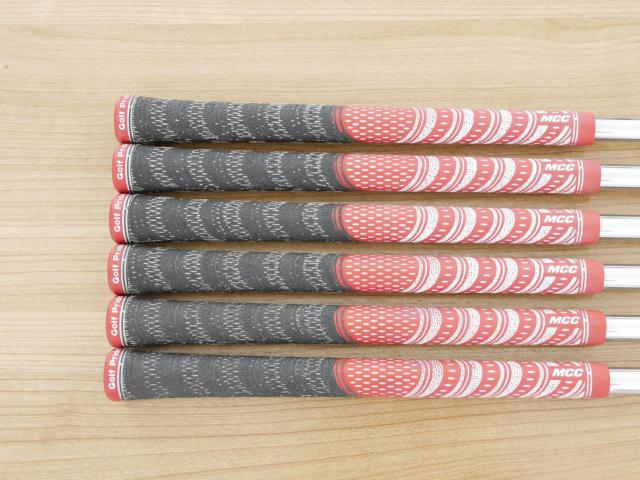 Iron set : Titleist : **มีตำหนิ** ชุดเหล็ก Titleist T200 Forged (รุ่นปี 2022 Japan Spec) มีเหล็ก 6-Pw,48 (6 ชิ้น) ก้านเหล็ก NS Pro 880 AMC Flex S