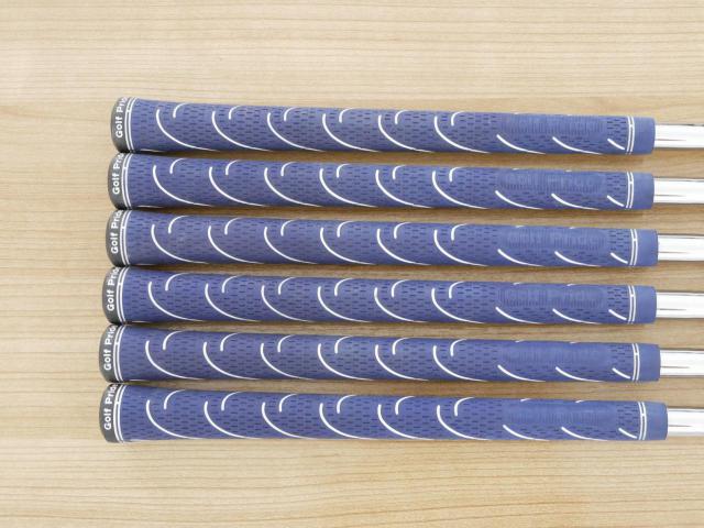 Iron set : Tourstage : ชุดเหล็ก Tourstage VIQ (Forged) มีเหล็ก 5-Pw (6 ชิ้น) ก้านเหล็ก NS Pro 950 Flex R