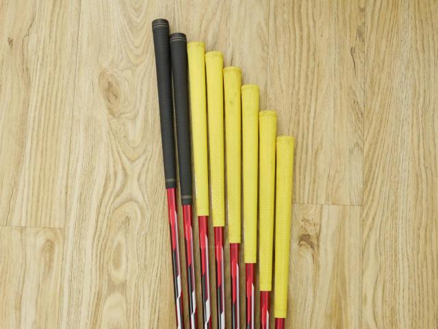 Iron set : PRGR : ชุดเหล็ก PRGR ID Nabla Red Titan (รุ่นท๊อปสุด หน้าเด้ง ไกลมาก) มีเหล็ก 5-Pw,Aw,Sw (8 ชิ้น) ก้านกราไฟต์ M-40 Flex SR