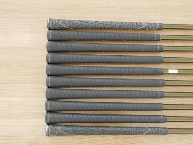 Iron set : Honma : **ก้าน 3 ดาว** ชุดเหล็ก Honma Beres IS-01 (หน้าเด้ง Maraging) มีเหล็ก 4-11,Aw,Sw (10 ชิ้น เทียบเท่า 4-Pw,Aw,Sw) ก้าน ARMRQ 6 (49) FLex R (3 ดาว)