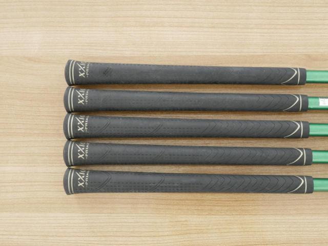 Iron set : XXIO : ชุดเหล็ก XXIO Prime 8 (รุ่นท๊อปสุด ออกปี 2015 ตีง่าย ไกล) มีเหล็ก 7-Pw,Sw (5 ชิ้น) ก้านกราไฟต์ SP-800 Flex R