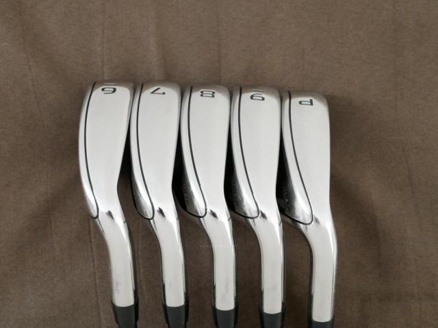 Iron set : Callaway : ชุดเหล็ก Callaway Rogue ST Max (ออกปี 2022 ตีง่าย ไกลมาก) มีเหล็ก 6-Pw (5 ชิ้น) ก้านกราไฟต์ Fujikura VENTUS 5 Flex R