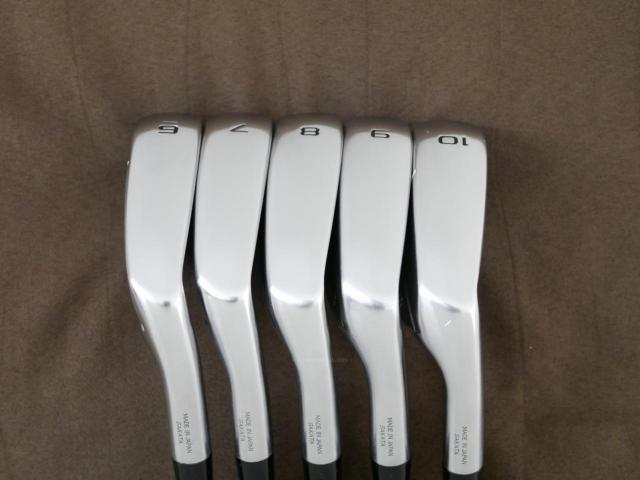Iron set : Honma : ชุดเหล็ก Honma Tour World TR21X (ออกปี 2021 ตีง่าย ไกล) มีเหล็ก 6-10 (5 ชิ้น) ก้านกราไฟต์ Honma Vizard TR20-65 Flex R