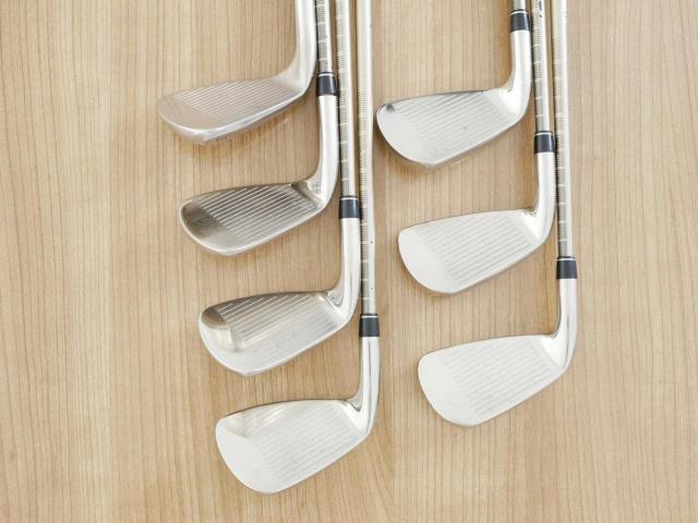 Iron set : PRGR : ชุดเหล็ก PRGR ID Nabla Red (รุ่นท๊อปสุด หน้าเด้ง ไกลมาก) มีเหล็ก 6-Pw,Aw,Sw (7 ชิ้น) ก้านกราไฟต์ M-37 Flex R