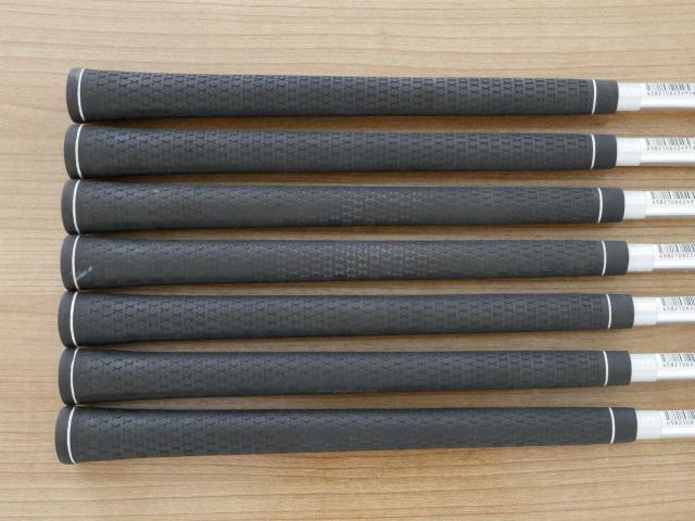 Iron set : Other Brand : ชุดเหล็ก Ryoma DSI (ตีง่ายมาก ไกลมากๆ หายากสุดๆ) มีเหล็ก 6-Pw,Aw,Sw (7 ชิ้น เหล็ก 6 ระยะเท่าเหล็ก 5 รุ่นอื่น) ก้านกราไฟต์ Tour AD Flex R