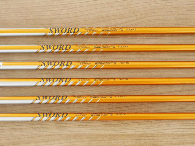 Iron set : Katana : ชุดเหล็กกระเทย Katana Sniper i (ตีง่ายมากๆ ไกลมากๆ) มีเหล็ก 6-Pw,Aw (6 ชิ้น เบอร์ 6 ตีระยะเท่าเหล็ก 5 ปกติ) ก้านกราไฟต์ Flex R2