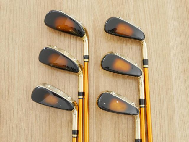 Iron set : Katana : ชุดเหล็กกระเทย Katana Sniper i (ตีง่ายมากๆ ไกลมากๆ) มีเหล็ก 6-Pw,Aw (6 ชิ้น เบอร์ 6 ตีระยะเท่าเหล็ก 5 ปกติ) ก้านกราไฟต์ Flex R2